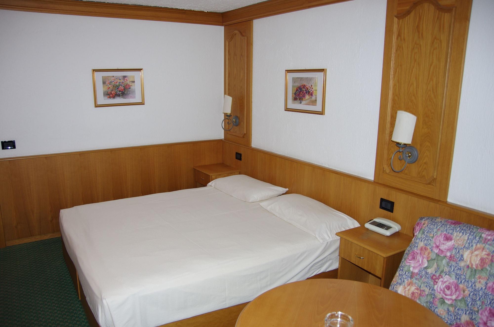 Hotel Intermonti Ливиньо Экстерьер фото