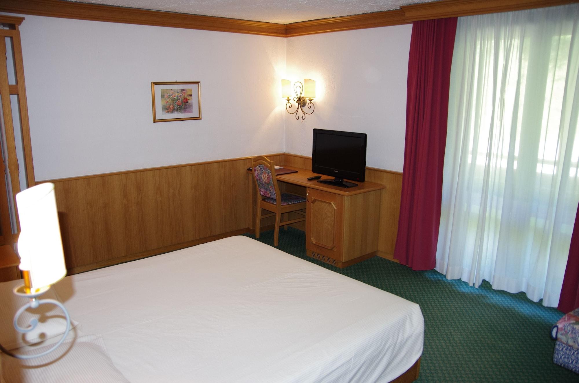 Hotel Intermonti Ливиньо Экстерьер фото