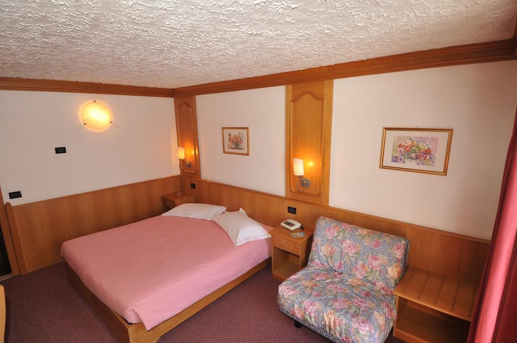 Hotel Intermonti Ливиньо Экстерьер фото