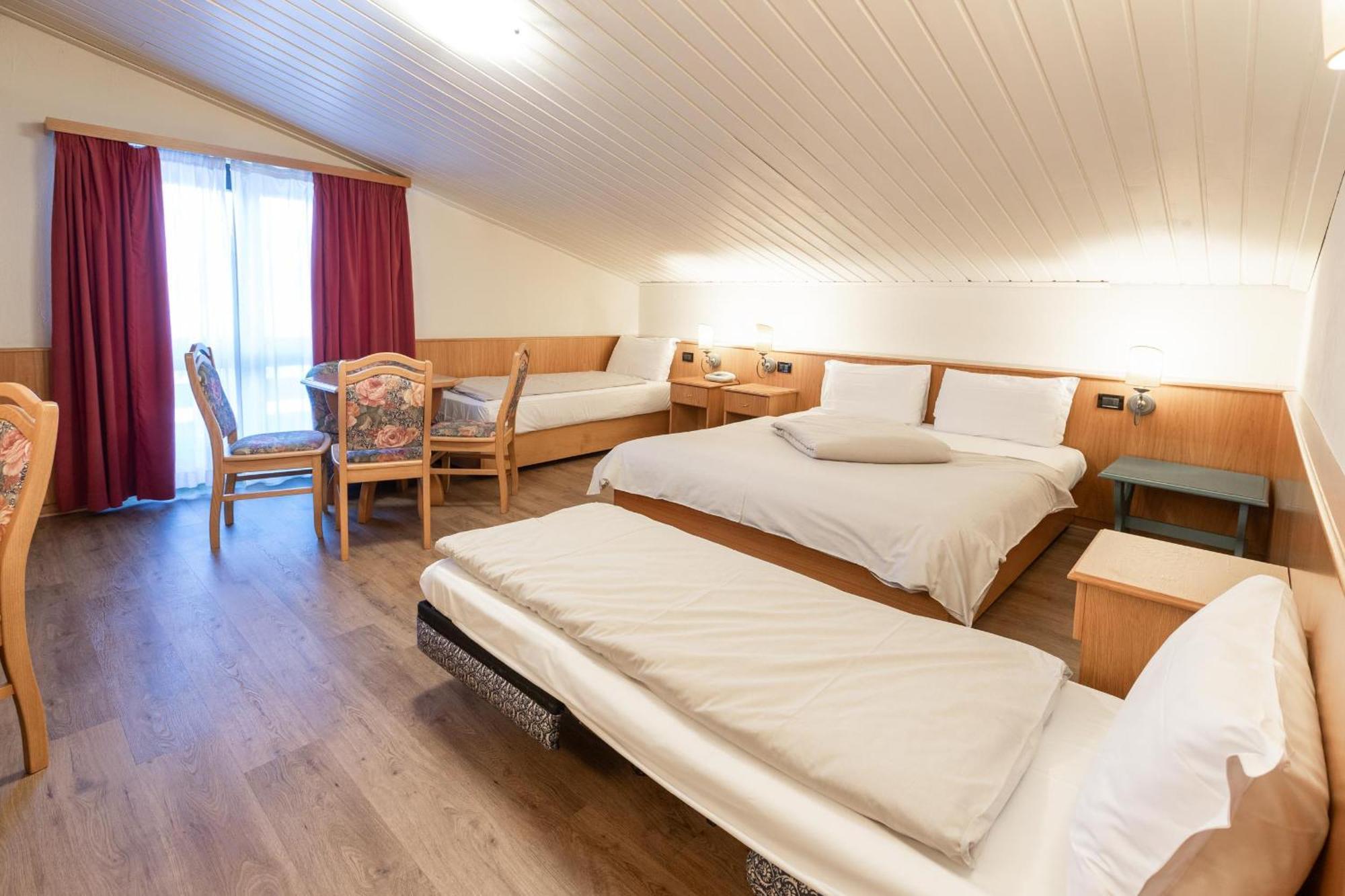 Hotel Intermonti Ливиньо Номер фото