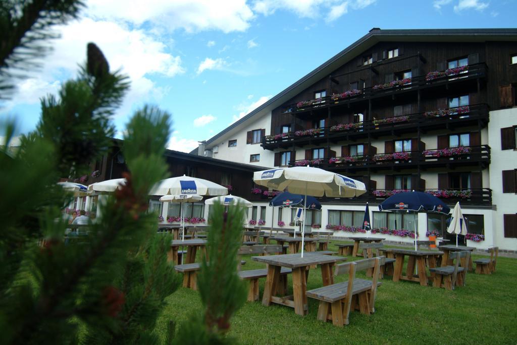Hotel Intermonti Ливиньо Экстерьер фото