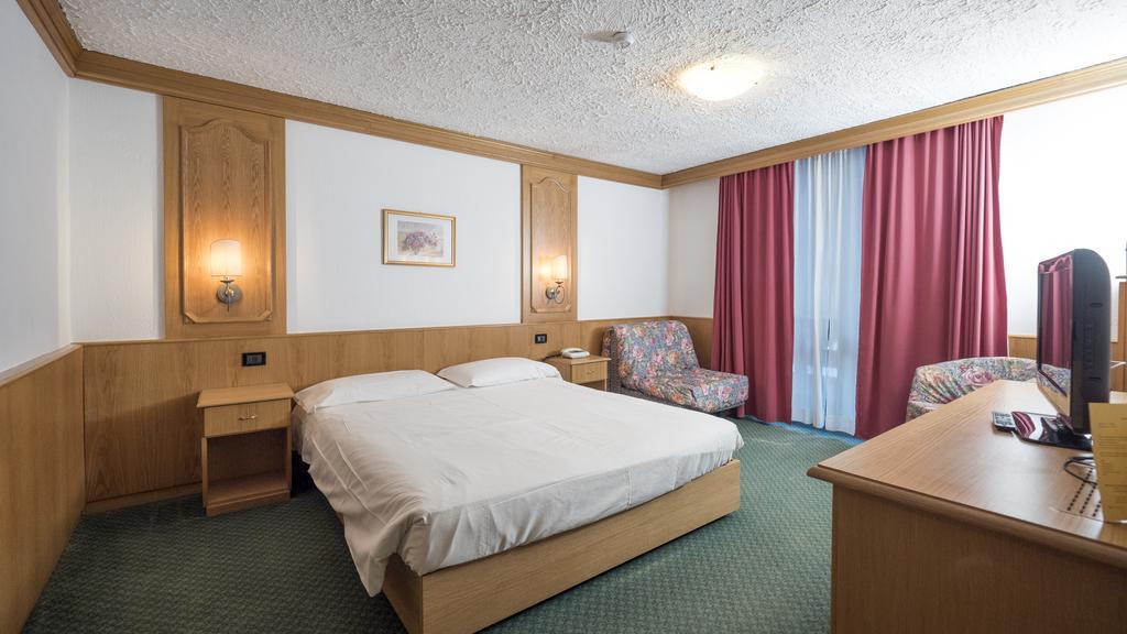 Hotel Intermonti Ливиньо Экстерьер фото